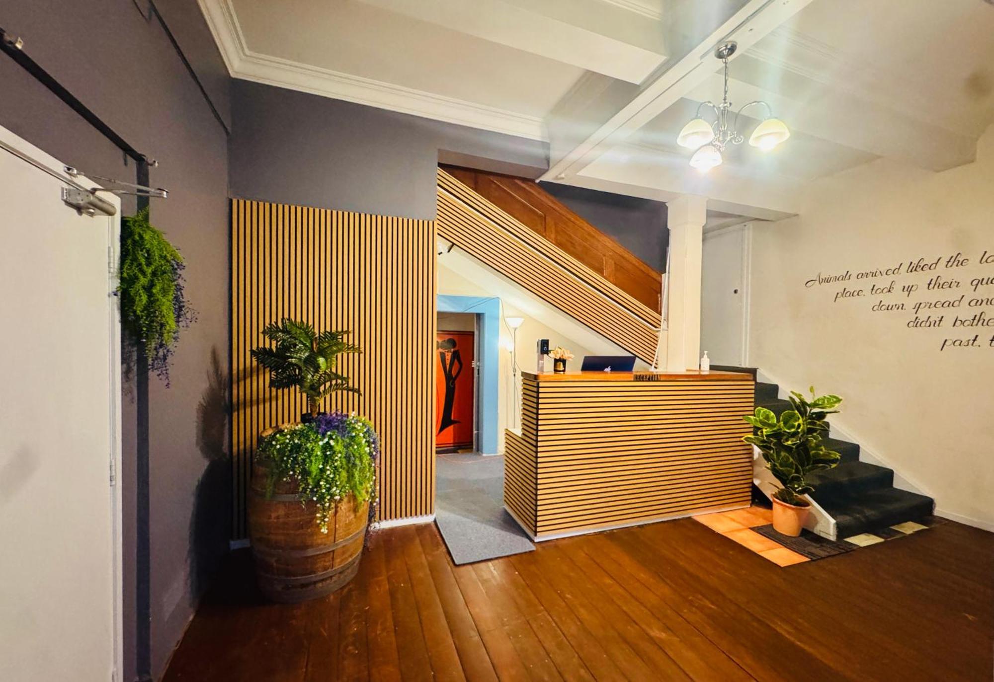 Crashpalace Backpackers Napier Dış mekan fotoğraf